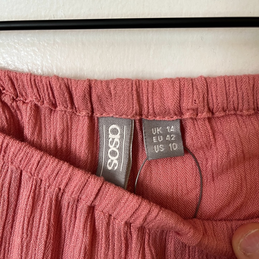 ASOS shorts - size 10 - NWT - Picture 2 of 3
